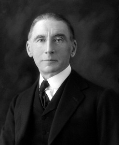 Sir Thomas H Gratton Esmonde Sir Thomas H Gratton Esmonde