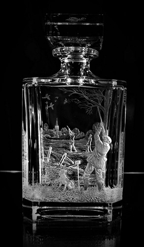 Crystal Glass Decanter with Wingshoot Scene
